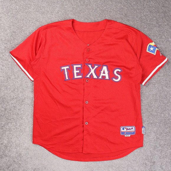 Texas Rangers Baseball Mitch Moreland #18 Size 50 Red Full Button Up Jersey - Picture 1 of 12